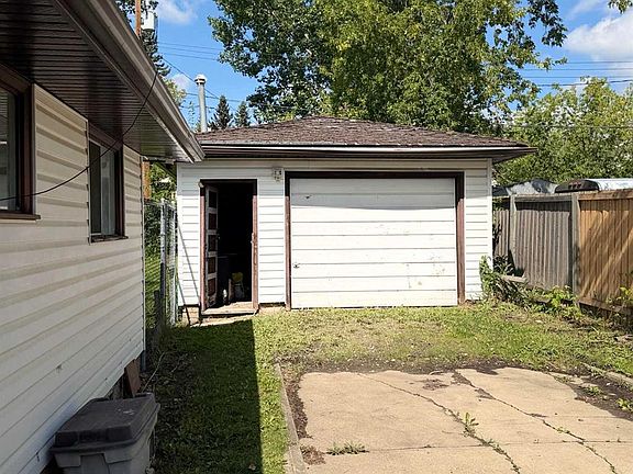 2nd image of 9508 S 104th Ave
