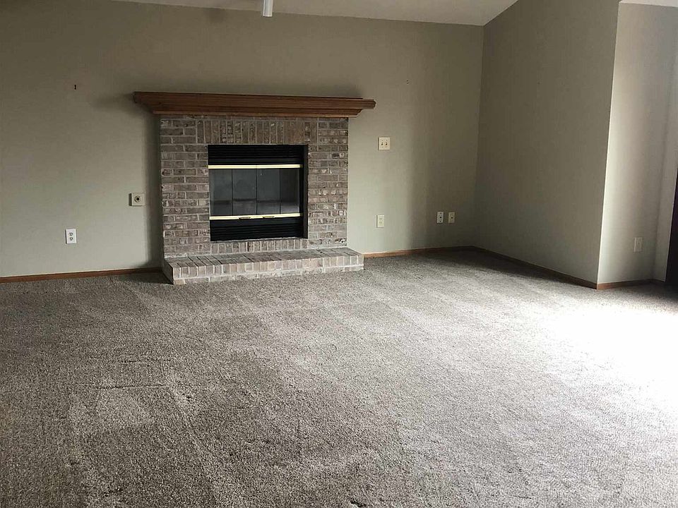 2nd image of 13835 Wild Horse Ct