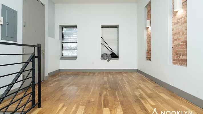 Rented by Nooklyn NYC LLC | media 2