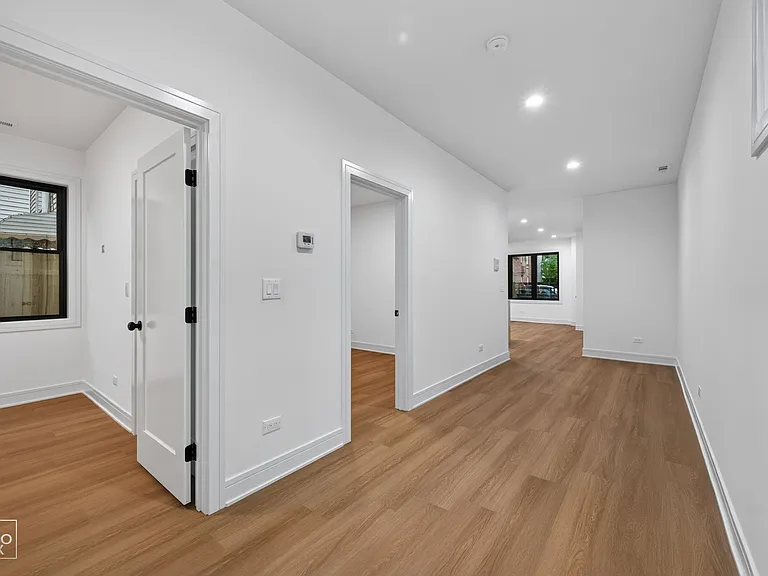 2327 S Homan Ave #2 — Photo 7