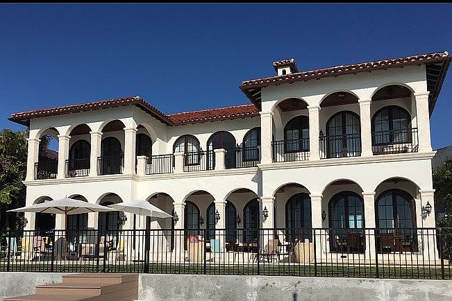 1st image of 27 E Di Lido Dr