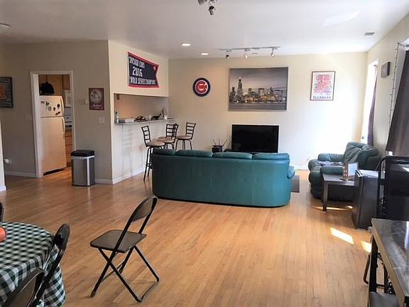 5th image of 1408 W Waveland Ave #3