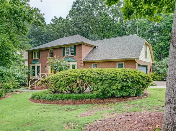 2722 Innsbruck Ln, Marietta, GA 30062