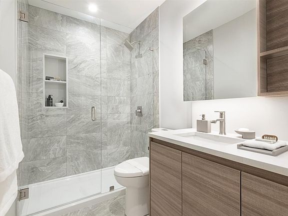 4th image of 4433 Alaska St #506