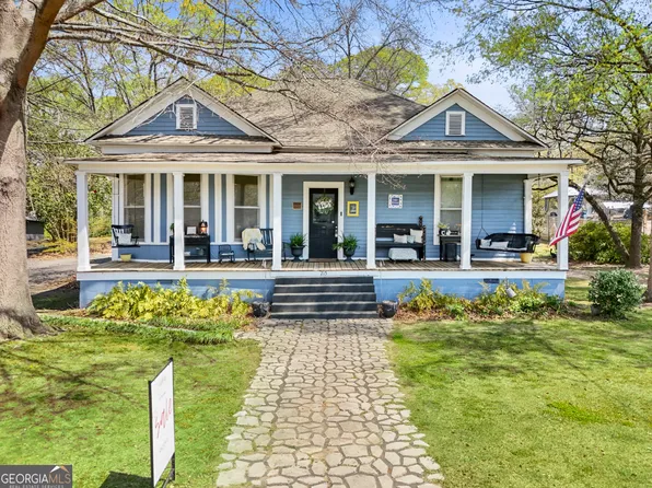 215 Johnson St, Hogansville, GA 30230