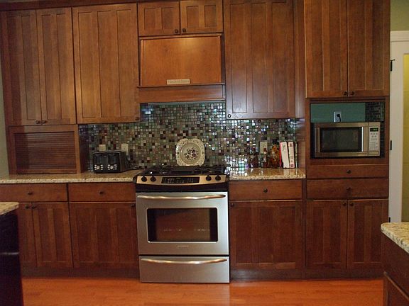 Gorgeous granite with tile