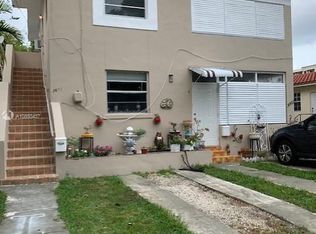 3671 SW 23rd St #B, Miami, FL 33145