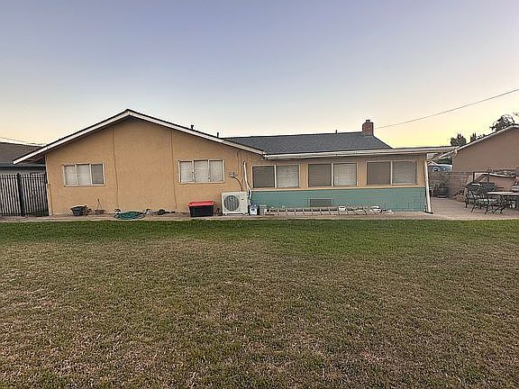 3rd image of 2059 Lockwood Ln