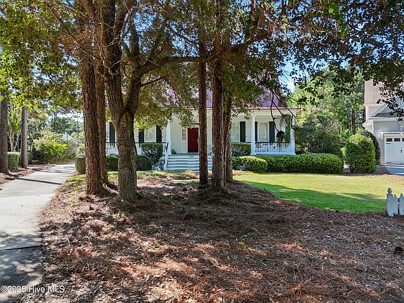 4th image of 3565 St James Drive SE