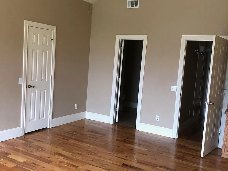 6100 Holiday Ln #205 — Photo 12