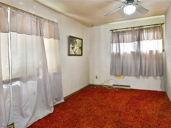 5th image of 884 Keefer Rd