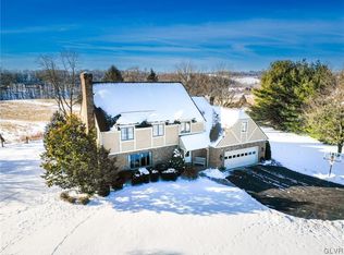 2206 Apple Rd, Fogelsville, PA 18051