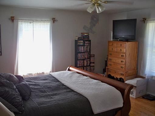 2nd image of 9151 NW 40th St