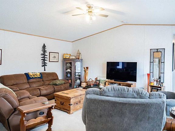 3rd image of 145 E River Rd #9