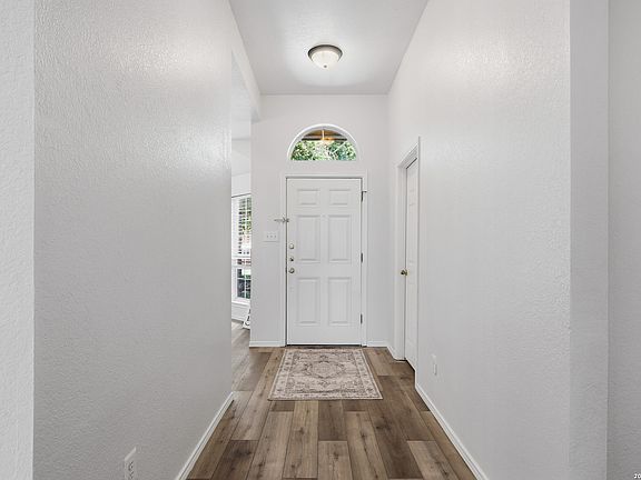 4th image of 9646 EMERALD PL