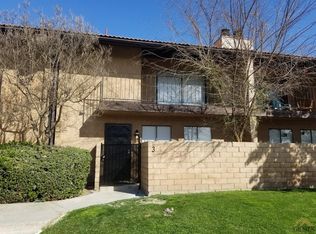 4208 Tierra Verde St APT 3, Bakersfield, CA 93301