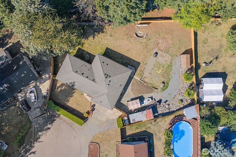 4th image of 7303 103rd Street E