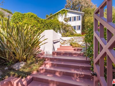 16449 Akron St, Pacific Palisades, CA, 90272