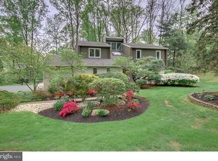 1503 Heaton Hill Ln, Huntingdon Valley, PA 19006