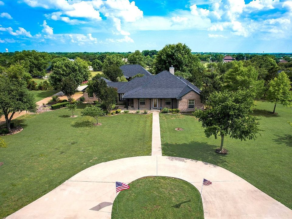 1st image of 5 Brookhollow Cir