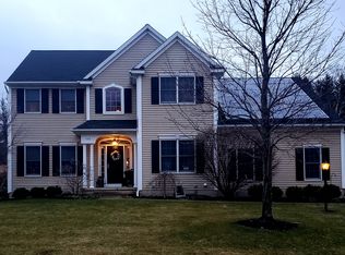 166 Kennewyck Cir, Slingerlands, NY 12159