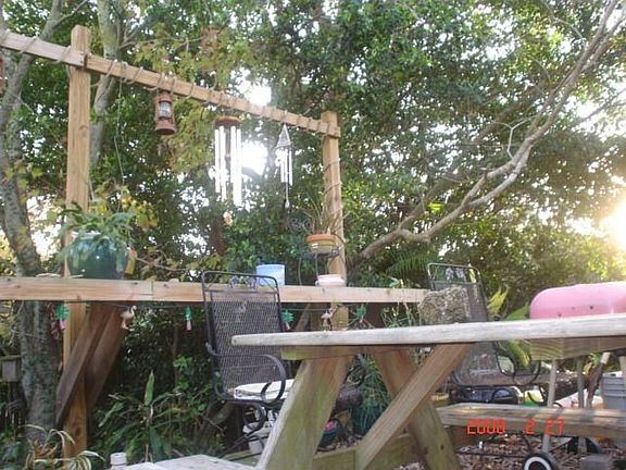 Newer Huge Back Deck!