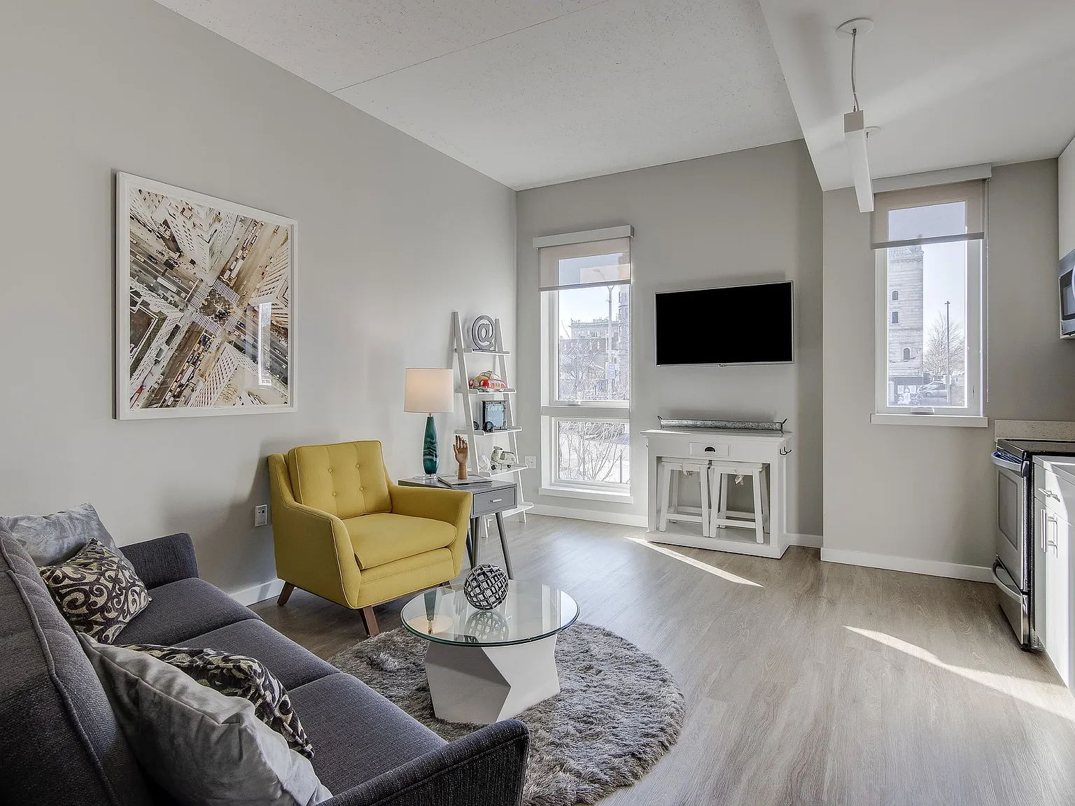 500 Park Avenue — Photo 2