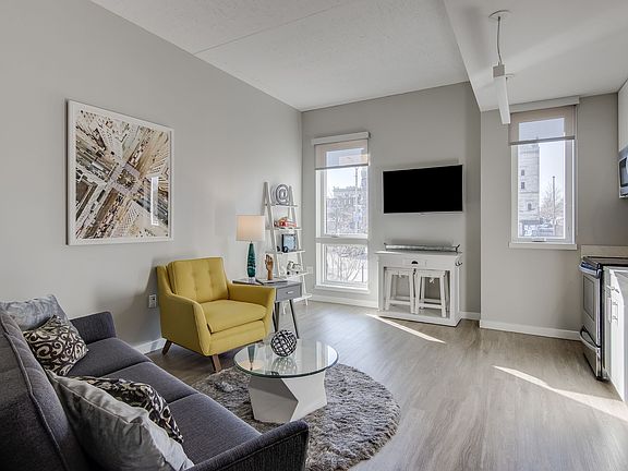 2nd image of 500 Park Ave #500-301