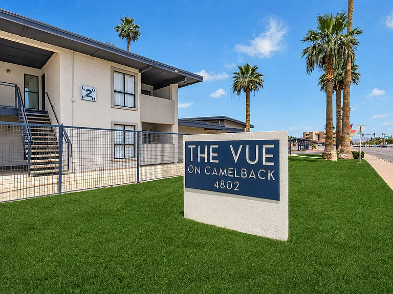 The Vue on Camelback — Photo 22