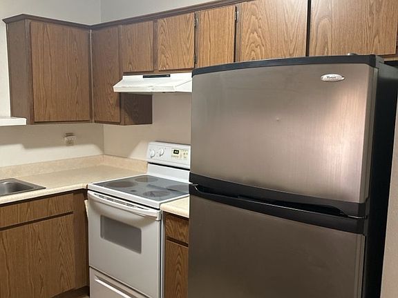 3rd image of 1910 Swanson Ave Unit A8