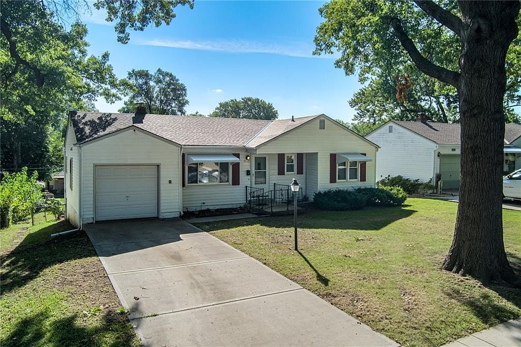 7115 Glenwood St, Overland Park, KS 66204 Zillow