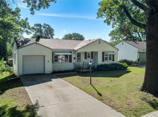 7115 Glenwood St, Overland Park, KS 66204