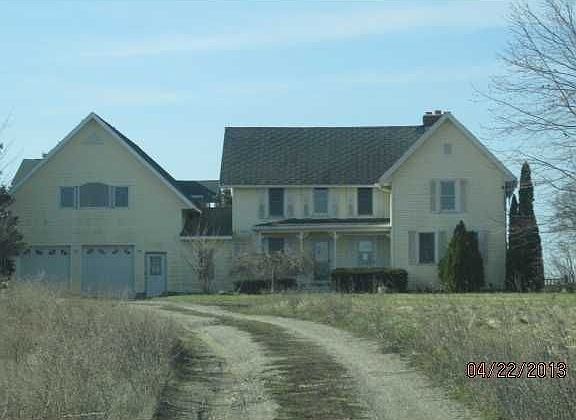 2nd image of 6115 W Island Rd