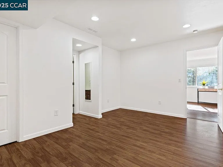 17 Muth Dr — Photo 13