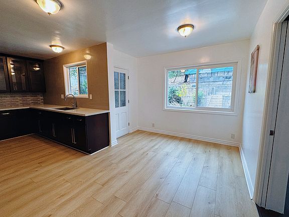 5th image of 676 Cecil St
