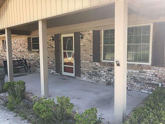 3rd image of 1395 Finley Dr