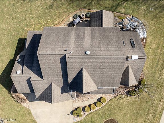 5th image of 2167 Kevin Ct NE