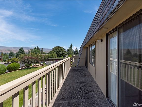 5th image of 1535 Castlerock Ave APT 21