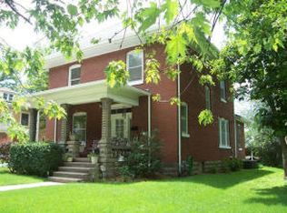 417 4th St, Boonville, MO 65233