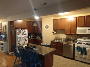 3655 W Belle Plaine Ave APT 2, Chicago, IL 60618