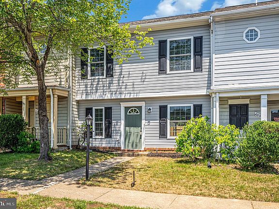 2nd image of 11159 Thornberry Ct