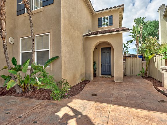 5th image of 26325 Palm Tree Ln