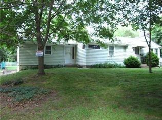 47 Nipsah Rd, Warwick, RI 02818