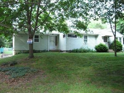 47 Nipsah Rd, Warwick, RI, 02818