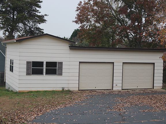 garage and workshop