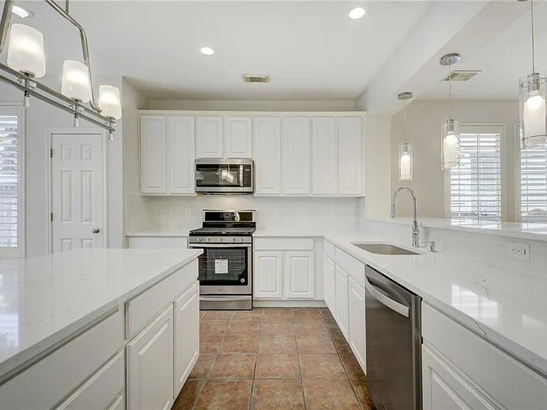 2614 Kinney Oaks Ct — Photo 17