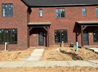 18 Barton Hill Blvd, Jackson, TN 38305
