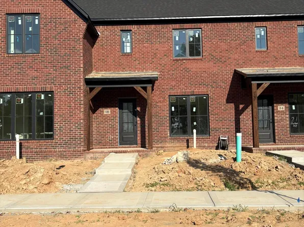 18 Barton Hill Blvd, Jackson, TN 38305