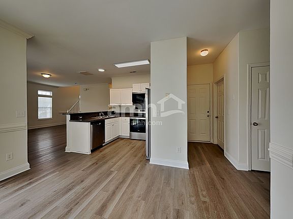 4th image of 440 Tortoise Ln