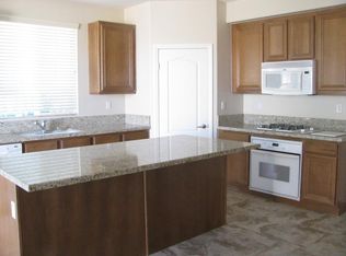 29880 Cottonwood Cove Dr, Menifee, CA 92584